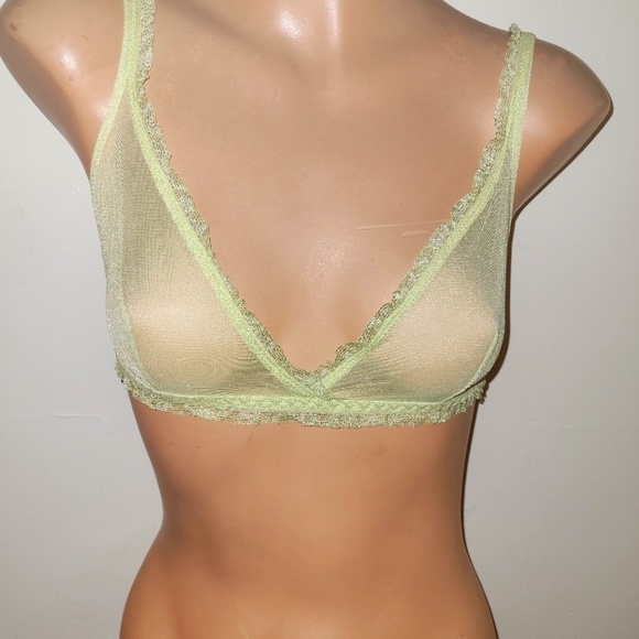 Victoria's Secret Other - NEW VINTAGE 32 VICTORIA’S SECRET LIME WIRELESS LACE BRA